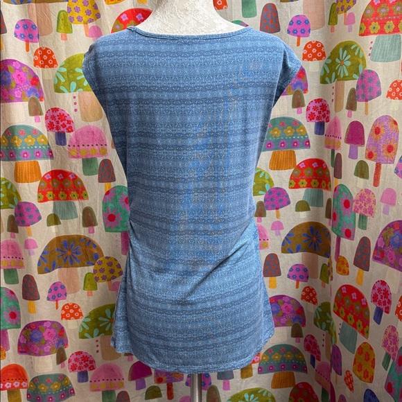 Aventura Sleeveless Blouse. Medium? - Picture 6 of 10
